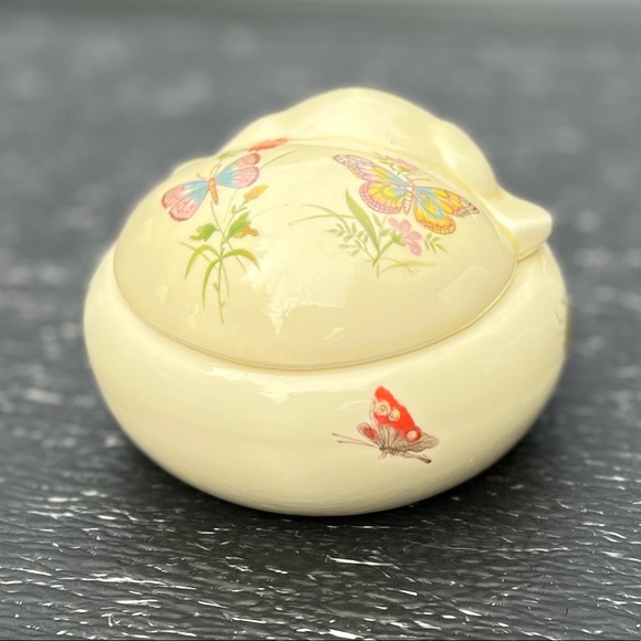 Vintage TAKAHASHI Porcelain Sleeping Dog Butterfly Trinket Dish Japan - Picture 4 of 8